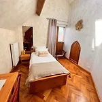 Le Relais De La Dentelle Merris