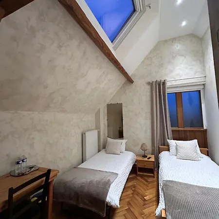 La Ferme Du Paradis לינה וארוחת בוקר Merris