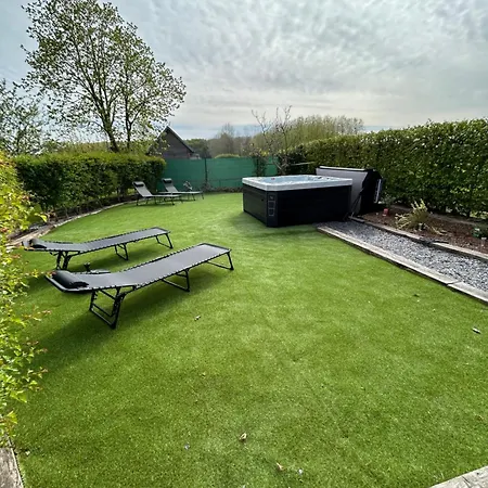 La Ferme Du Paradis לינה וארוחת בוקר 3*