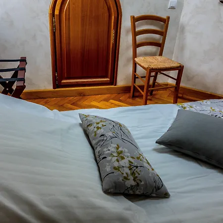 La Ferme Du Paradis לינה וארוחת בוקר