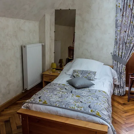 La Ferme Du Paradis לינה וארוחת בוקר Merris