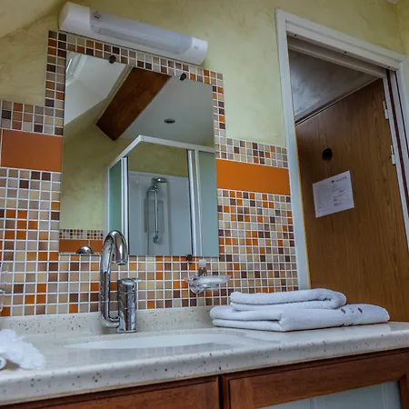 לינה וארוחת בוקר La Ferme Du Paradis Merris