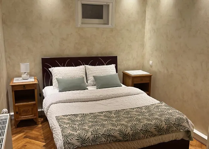 Couette-café Le Relais De La Dentelle 3*