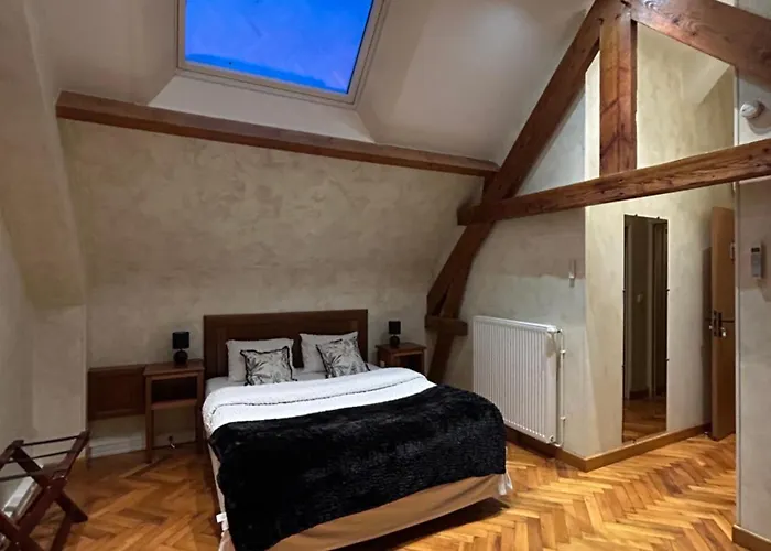 Le Relais De La Dentelle Couette-café